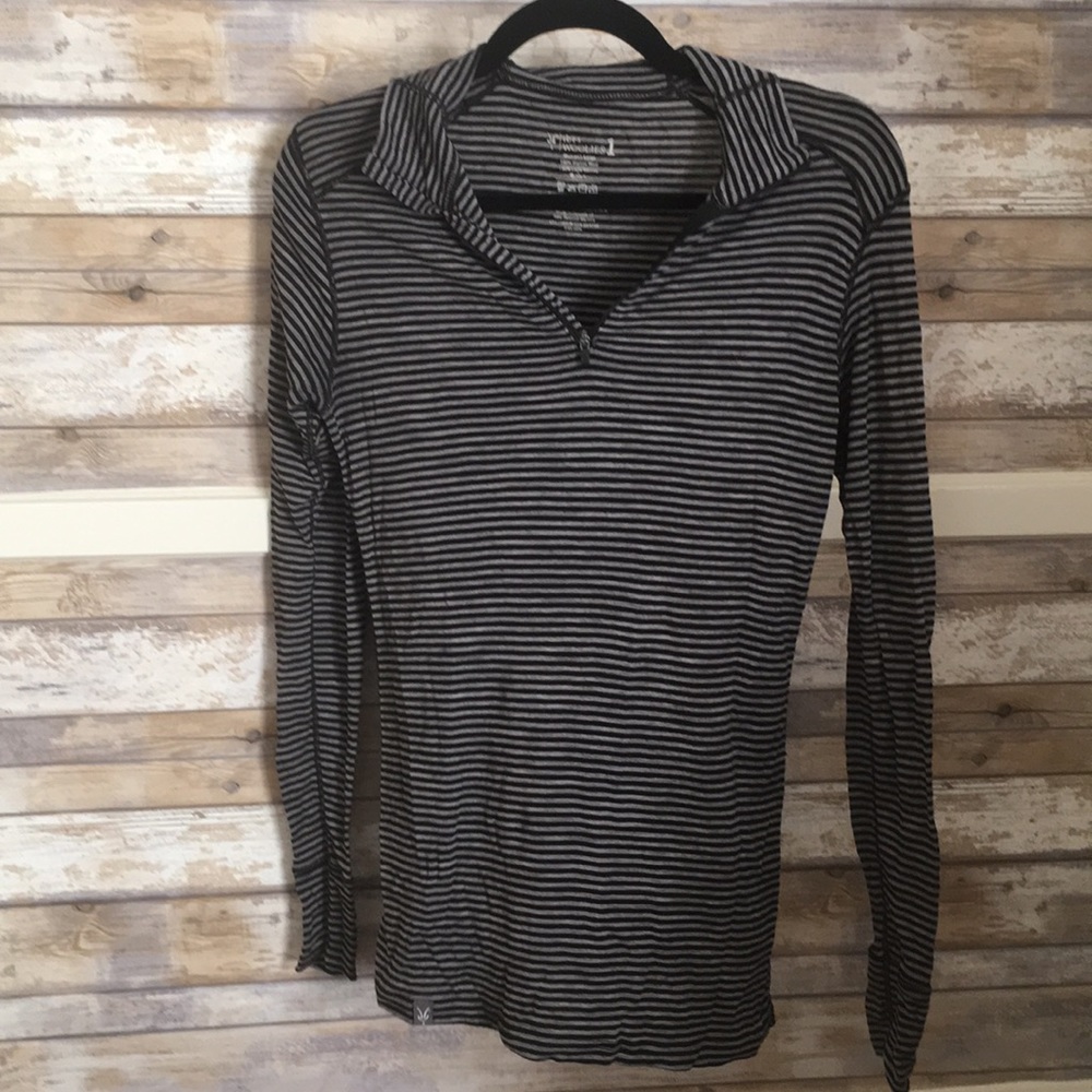 Large IBEX wool long sleeve half zip - Women’s